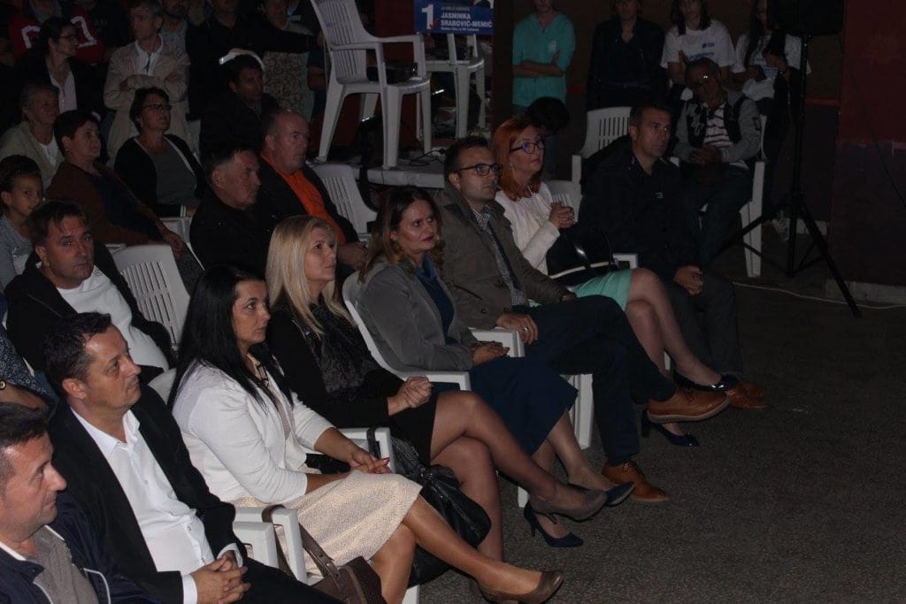 14536710_10205424371808536_1580458950_o